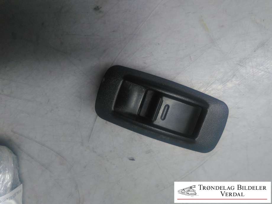 Bryter ruteheis til Toyota Hilux 2002-2005 (|V.B)