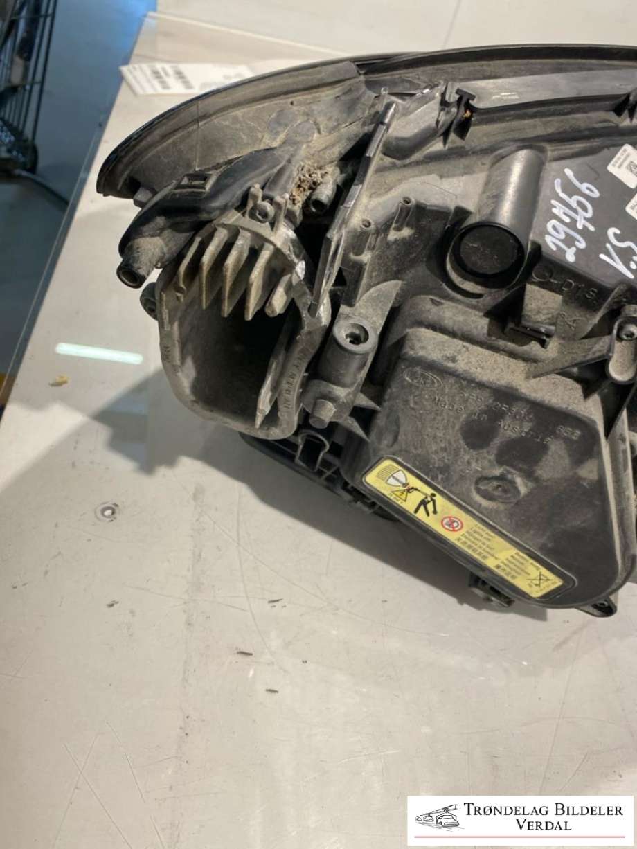 Frontlykt venstre xenon til BMW 7-Serie 2009-2015 (F01/F02/F03/F04) (F01/F02/F03/F04) (63117225229|)