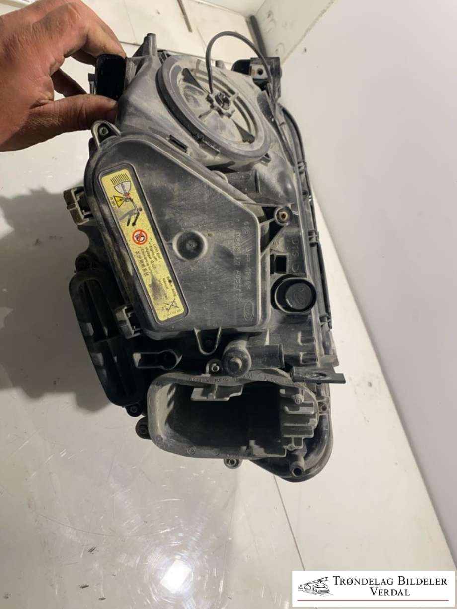 Frontlykt høyre xenon til BMW 7-Serie 2009-2015 (F01/F02/F03/F04) (F01/F02/F03/F04) (7182138|)
