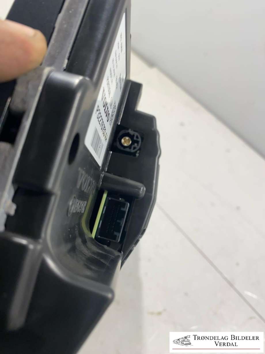 Instrumentpanel til Volvo V90 / V90 CC / S90 2016-->>  (32276753AA|)