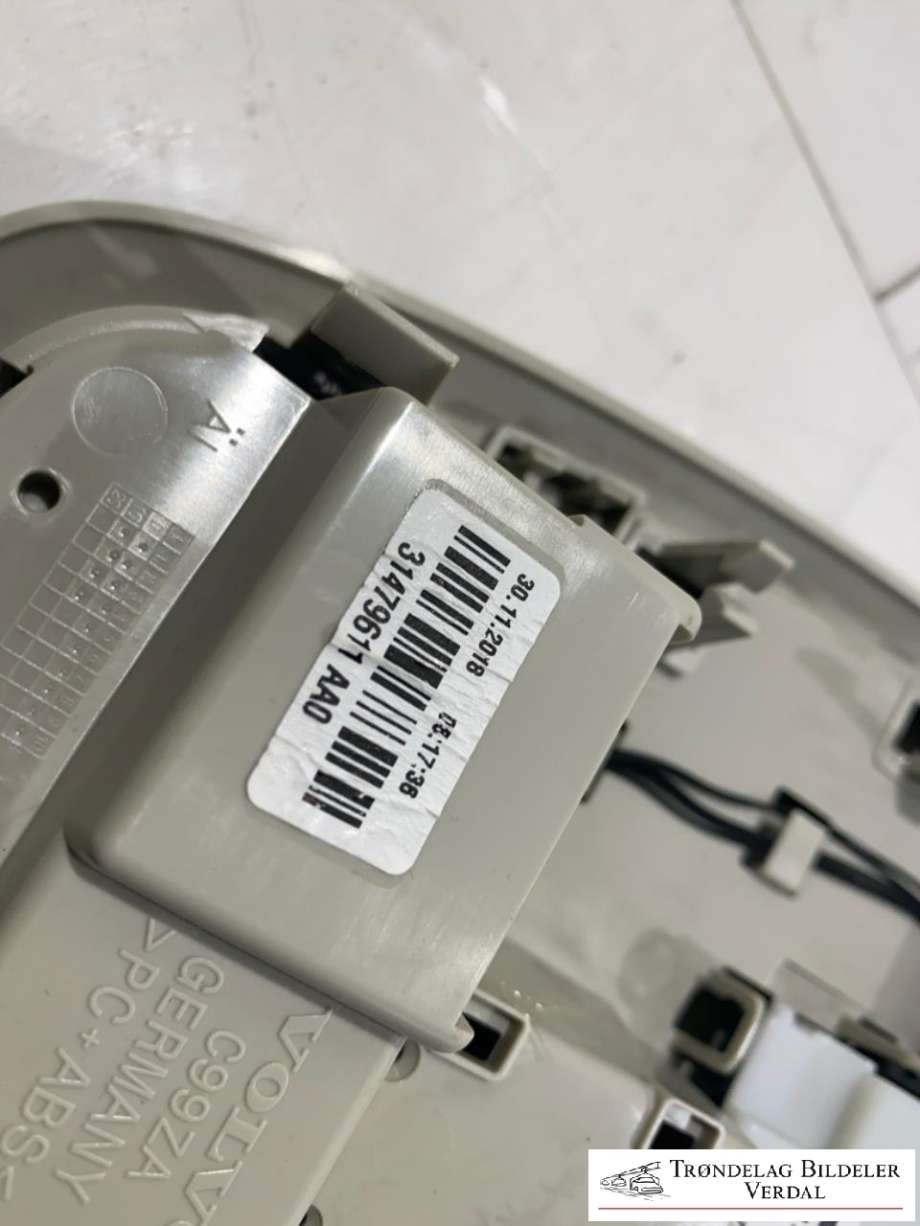 Taklyspanel til Volvo V90 / V90 CC / S90 2016-->>  (31479611AA0|31443745|)