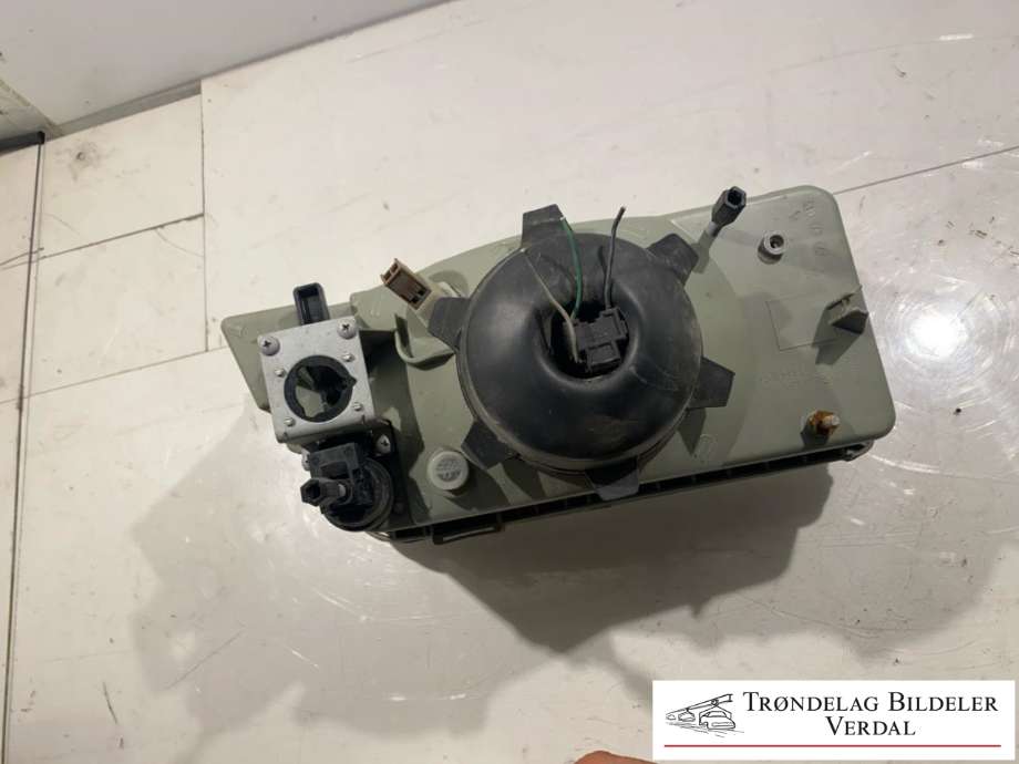 Frontlykt venstre halogen til Fiat Ducato 1994-2002 (07112210|)