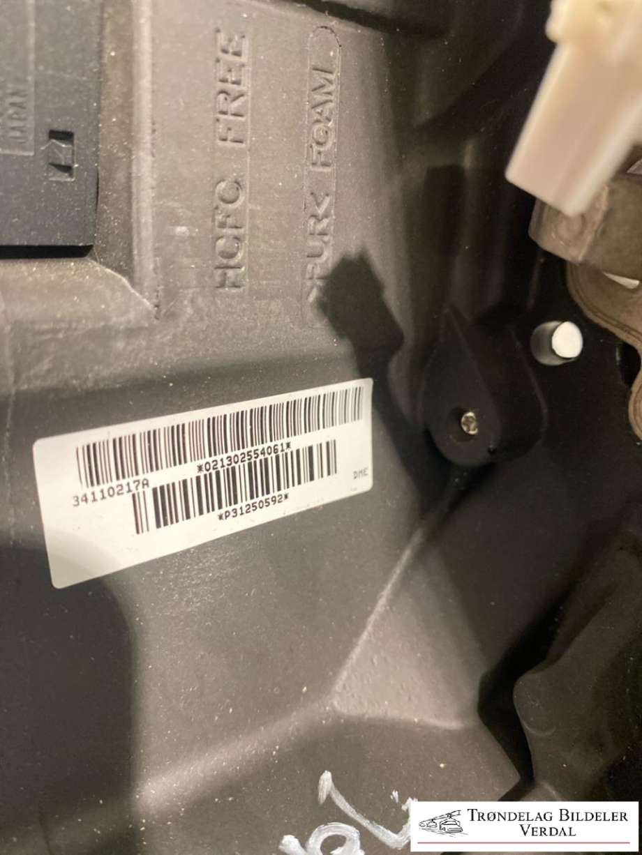 Ratt til Volvo V40 2012-2019  (34110217A|)