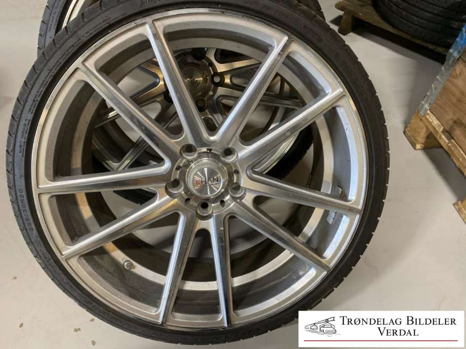 Hjulsett aluminium sommer til BMW 4-Serie 2013-2020 (F32/F33/F36) (F32/F33/F36) (TRIANGLE|255/30R20|DOT: 0824|DYBDE: 8MM)
