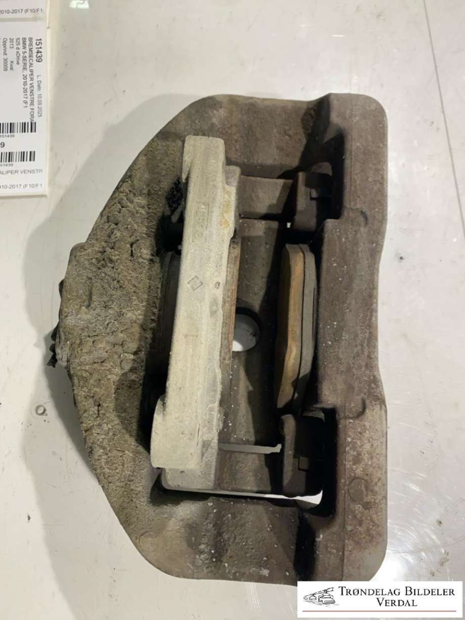 Bremsecaliper høyre foran til BMW 5-Serie 2010-2017 (F10/F11) (F10/F11) (60/30/348|)