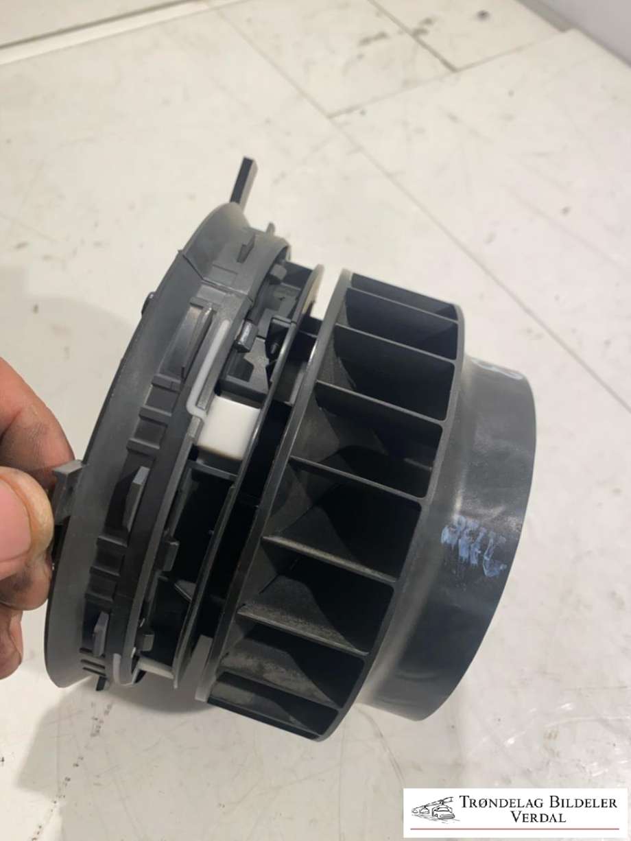 Varmeapparat motor til Mercedes GLC 2015-2022 (X253) (X253) (0130309006|F011500133|)