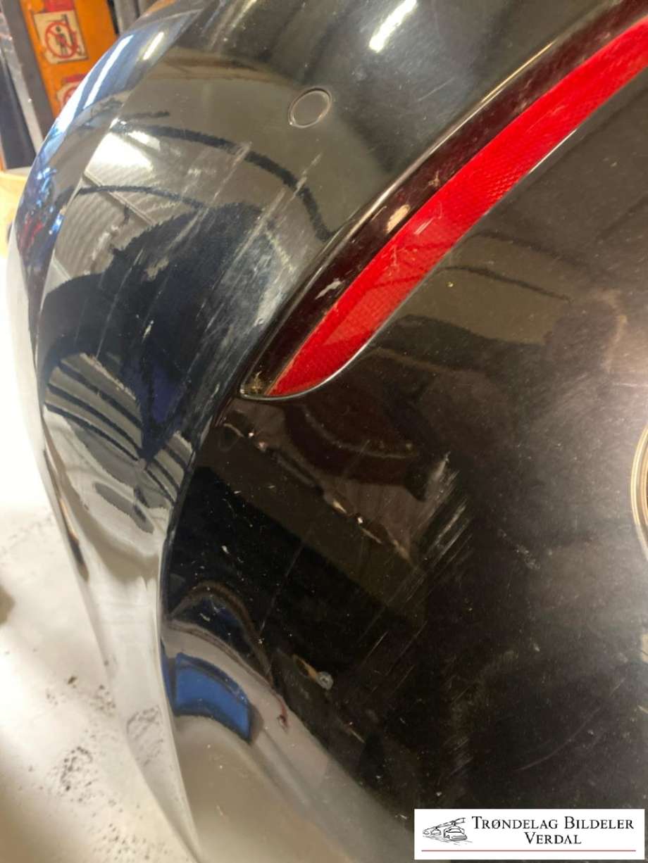 Støtfanger bak til BMW 5-Serie 2010-2017 (F10/F11) (F10/F11) (724037210|)