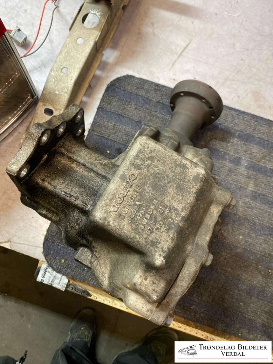 Kardang klokke foran til Volvo XC90, 2007-2014 (Type I, Fase 2)  (307000016)