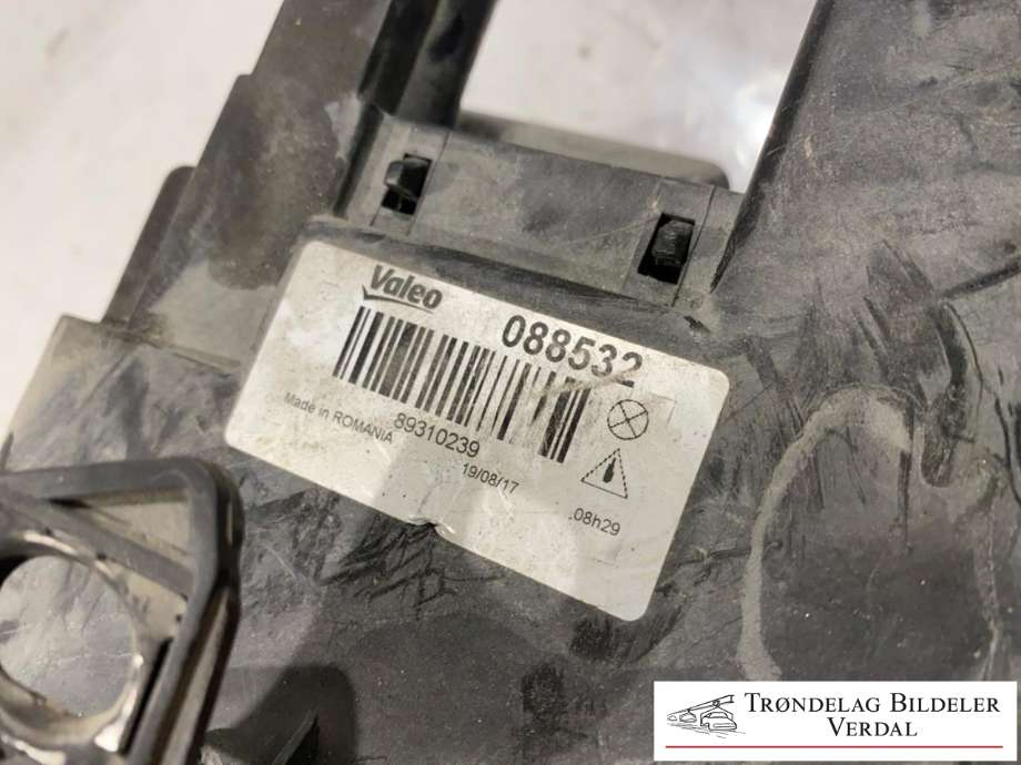 Frontlykt venstre xenon til Audi A4 2004-2008 (Type III) (B7) (B7)