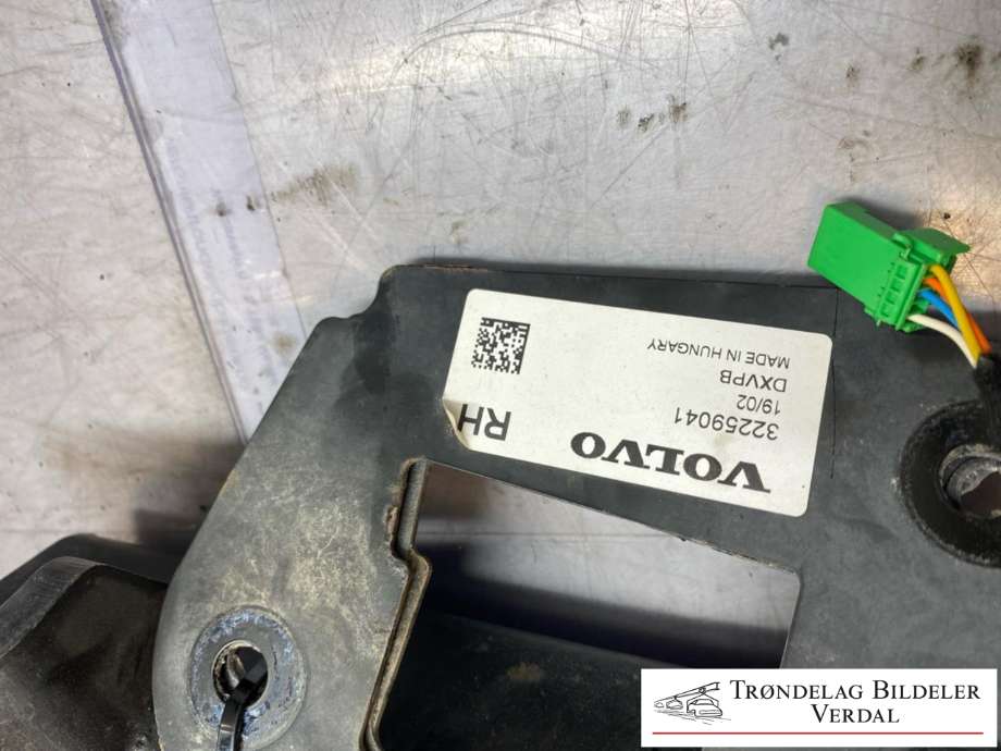Hengerfeste til Volvo XC40 2018-2024 (32270802|32259040|31650453)