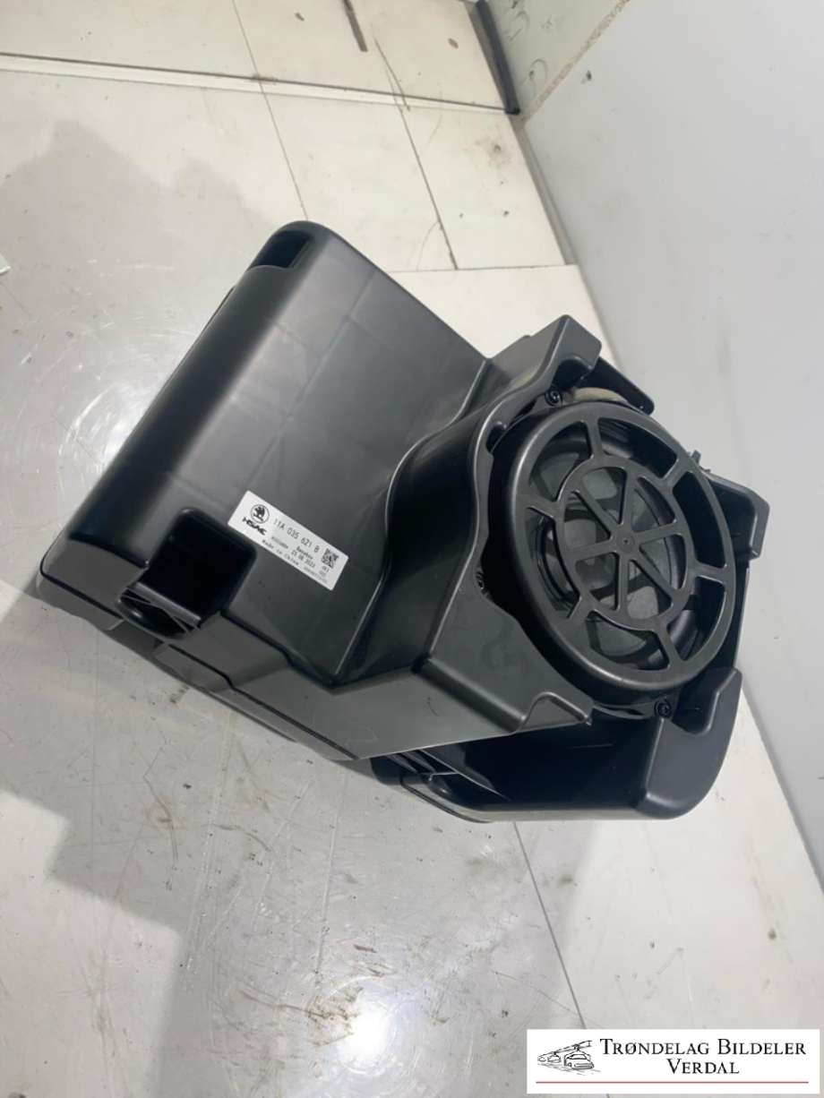 Bilstereo sub-woofer til Škoda Enyaq, 2021-->>  (11A035621B)