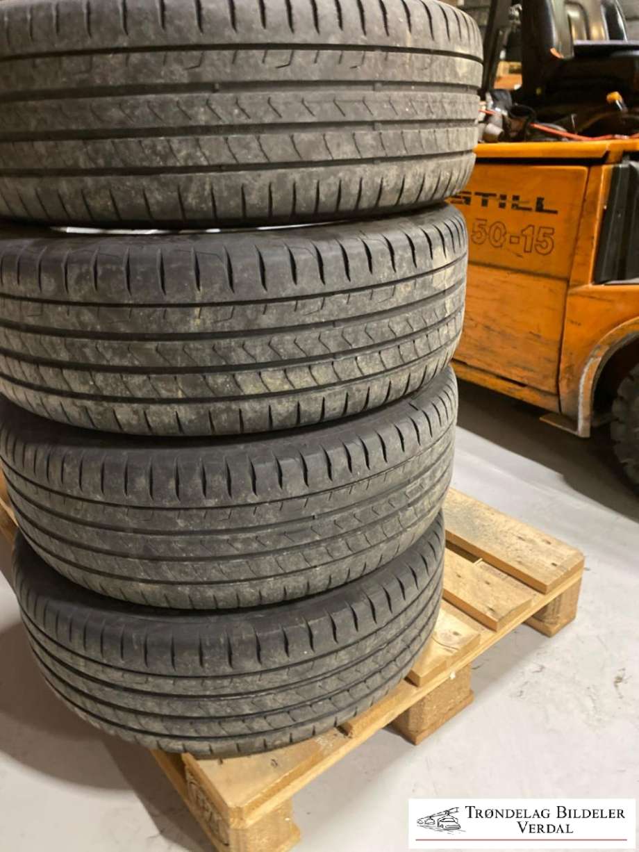 Hjulsett aluminium sommer til Mitsubishi ASX 2010-2019 (CONTINENTAL PREMIUM 7|215/60R17|DOT: 0223|DYBDE: 7MM OG 3|5MM)