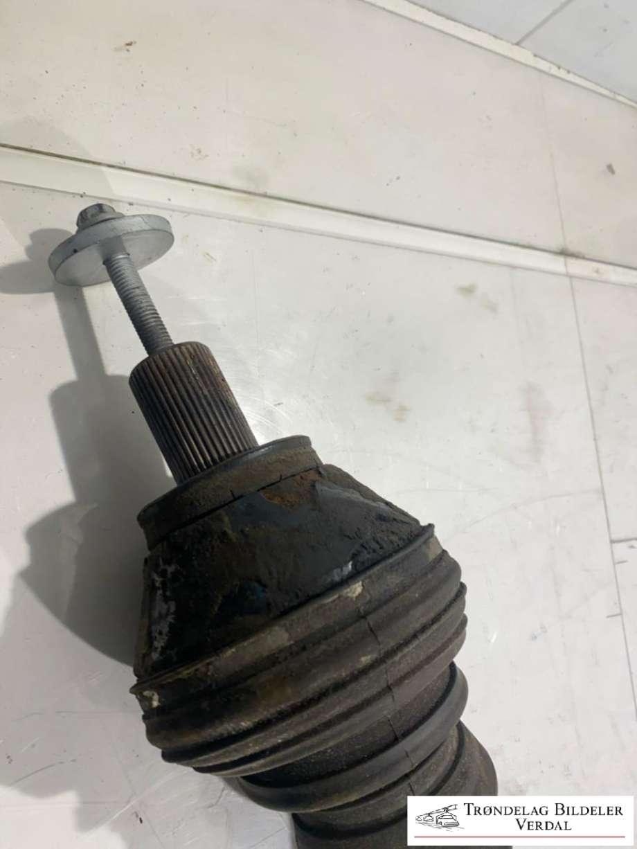 Drivaksel høyre foran, diesel/automat til Volvo XC70 2008-2013 (Type II, Fase 1)  (30711430|)