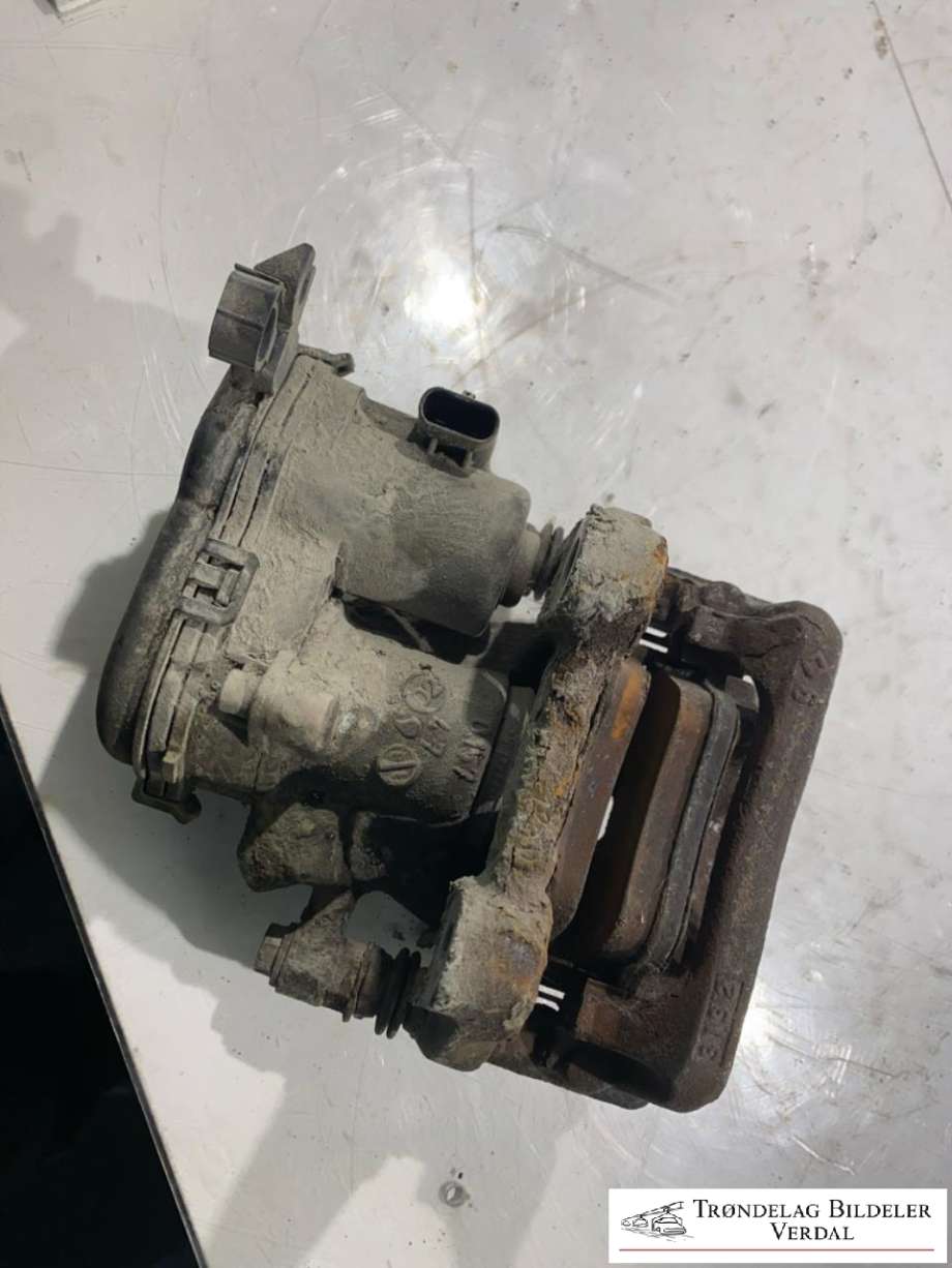 Bremsecaliper venstre bak, elektrisk til Mercedes B-Klasse 2011-2018 (W246) (W246) (|P/N)