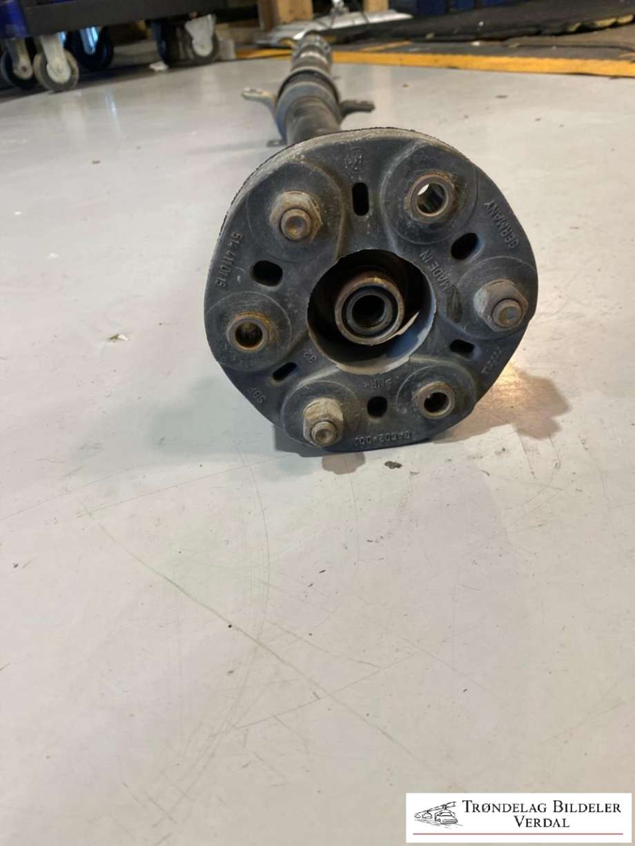 Mellomaksel til Mercedes GL 2006-2012 (X164) (X164) (A 164 410 33 02|)