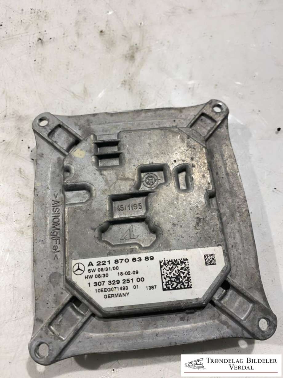 Styreenhet xenon/ballast til Mercedes S-Klasse, 2005-2013 (W221) (W221) (22218706389)