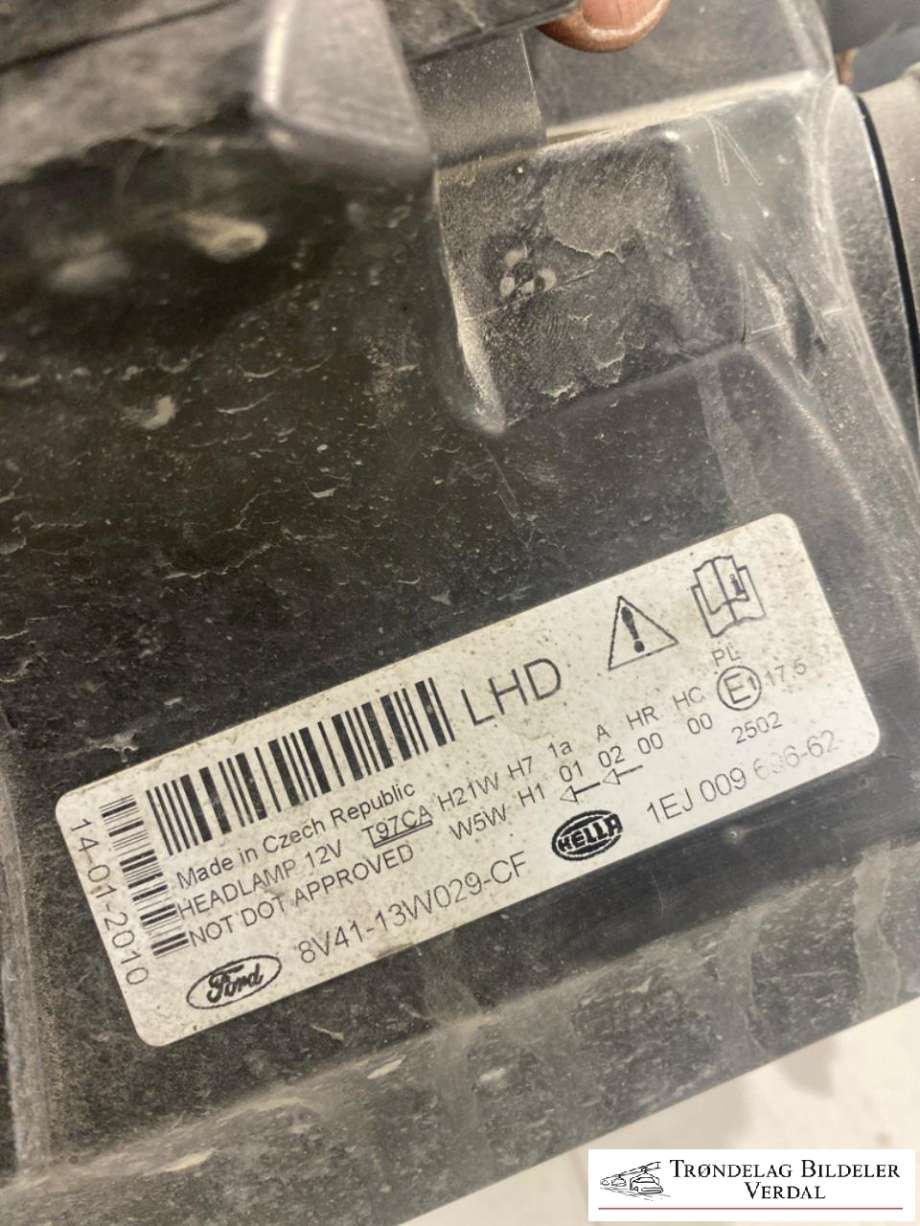 Frontlykt høyre halogen til Ford Kuga 2008-2012 (Type I) (1EJ00969662|8V4113W026CF|)