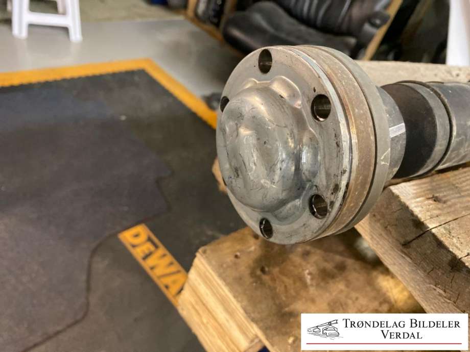 Mellomaksel bakre til Mercedes ML 2005-2011 (W164) (W164) (1644103102|)