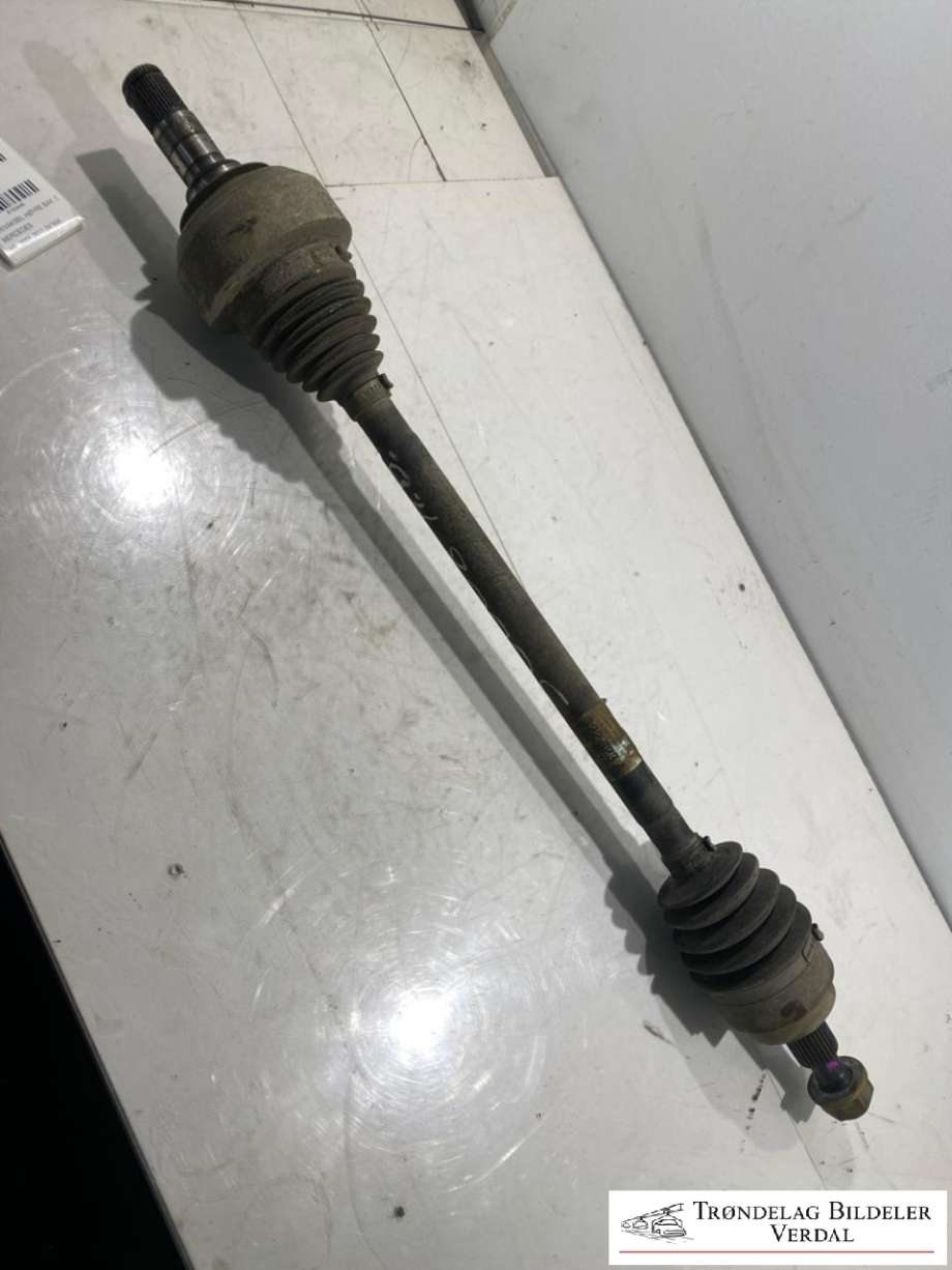 Drivaksel høyre bak, diesel/automat til Mercedes ML 2005-2011 (W164) (W164) (1643501210|)