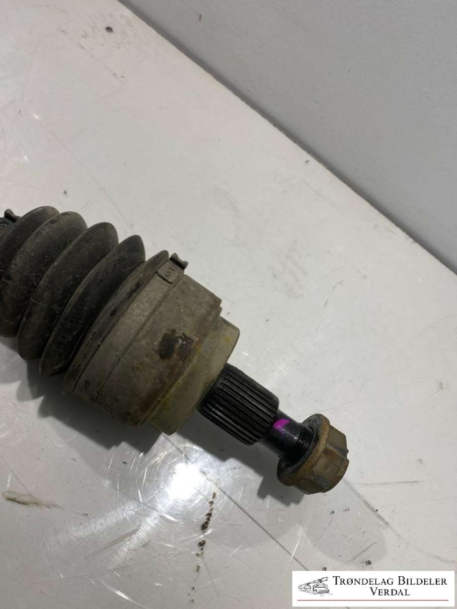 Drivaksel høyre bak, diesel/automat til Mercedes ML 2005-2011 (W164) (W164) (1643501210|)
