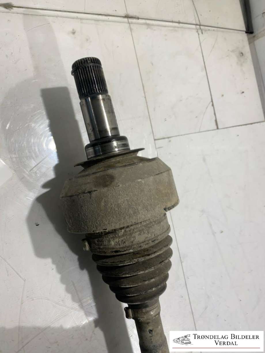 Drivaksel venstre bak, diesel/automat til Mercedes ML 2005-2011 (W164) (W164) (1643501210|)