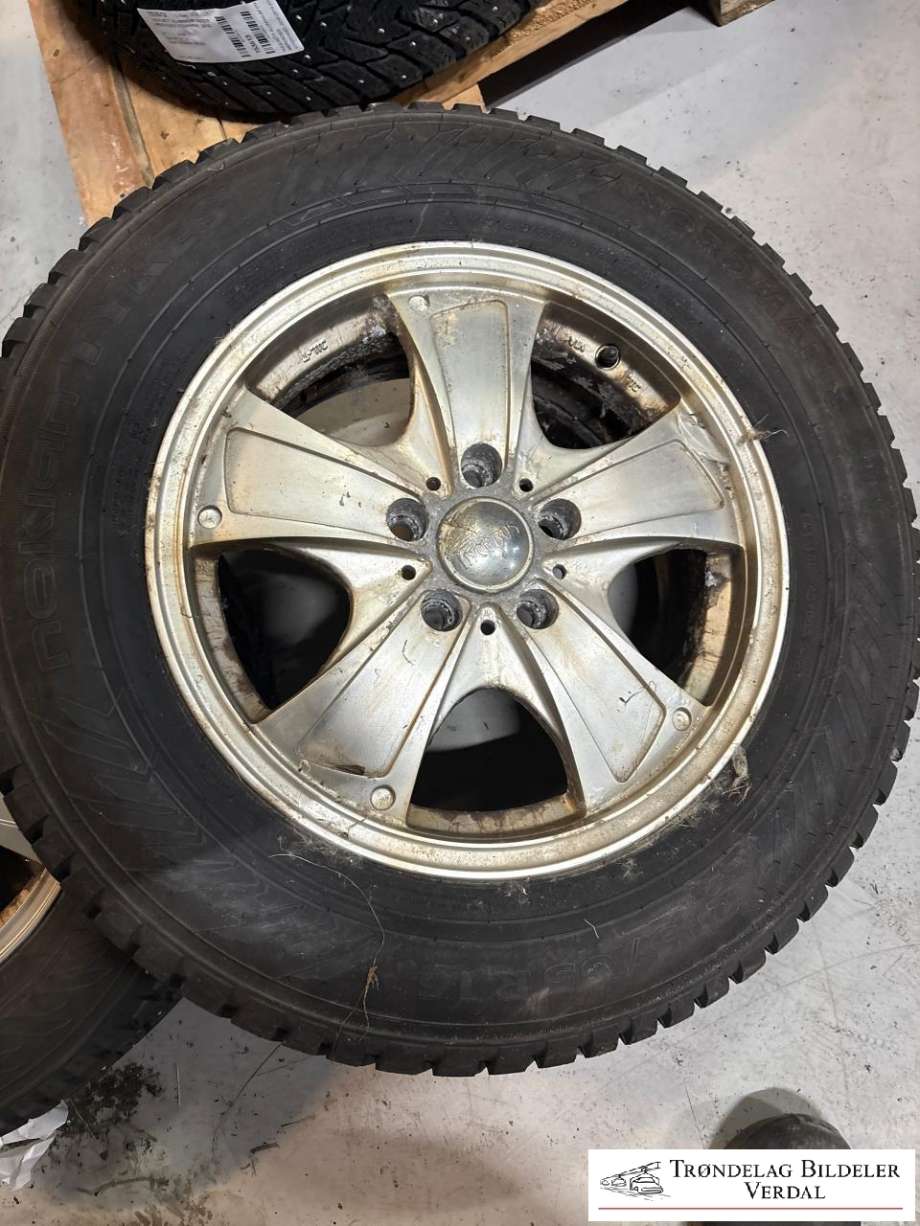 Hjulsett aluminium vinter til Mercedes Vito/Viano 2010-2014 (Fase 2) (W639) (W639) (MOKIAN HAKKA 8|215/65R16|DOT: 4121|DYBDE: 8MM)