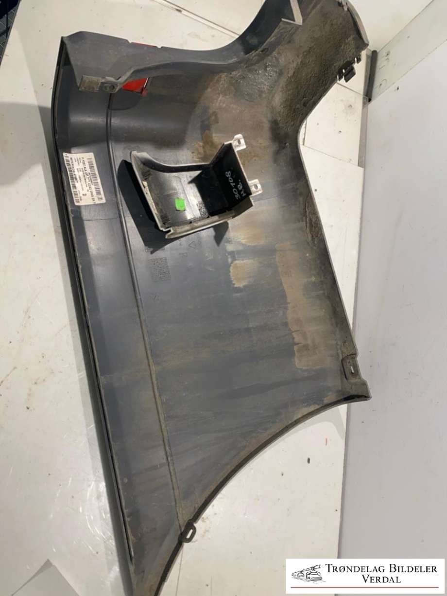 Støtfangerving høyre bak til Mercedes Vito/Viano 2010-2014 (Fase 2) (W639) (W639) (A 639 880 17 71|)