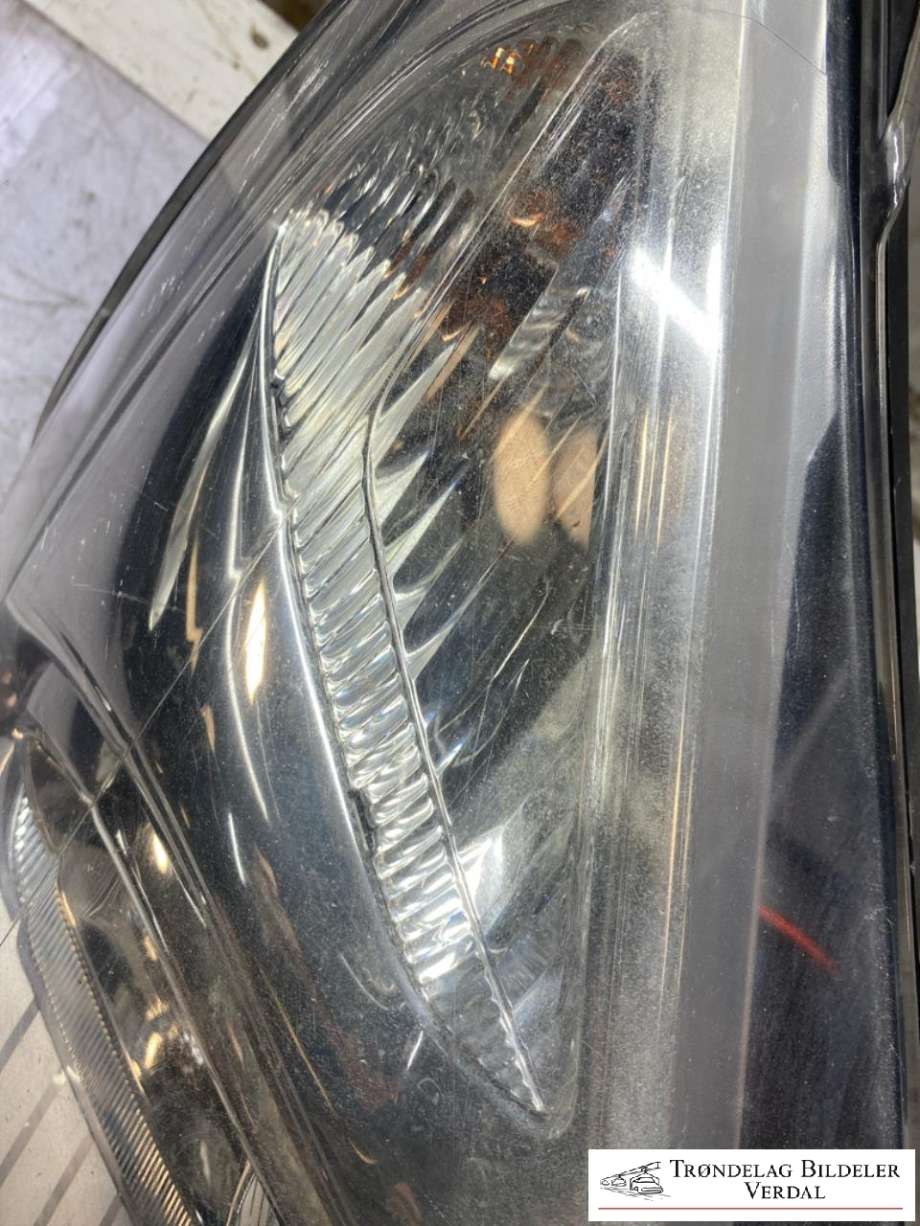Frontlykt høyre xenon til Ford Galaxy 2007-2010 (Type III, Fase 1)  (6M21-13D154-AH|5DV00900000|121812003962AF)