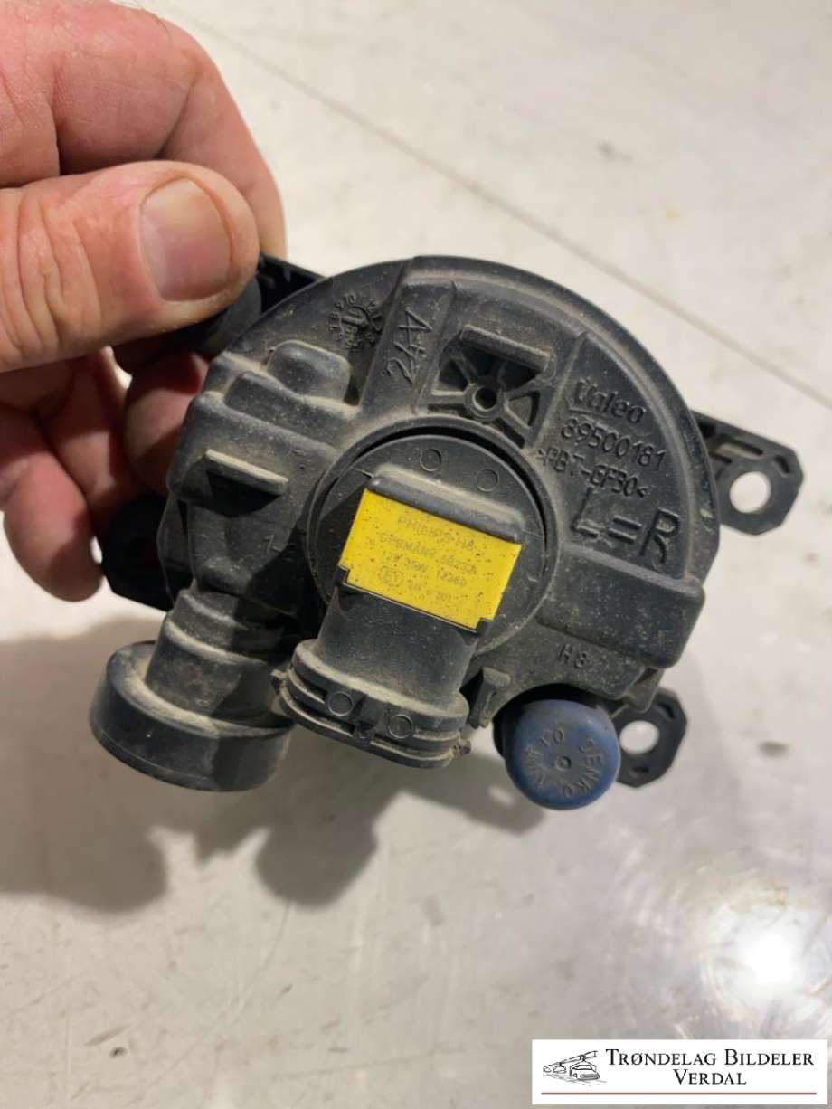 Tåkelykt høyre foran til Subaru Forester 2013-2019 (Type IV)  (VALEO|8950181|)