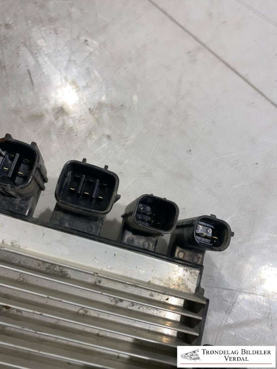 Styreenhet drivstoffpumpe til Toyota Hilux 2012-2016  (8987120080|)
