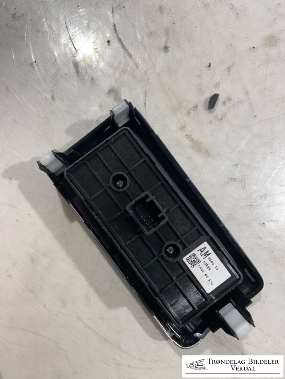 Bryter diverse til Mazda CX-5 2012-2017 (Type I)  (AM6180T3|)
