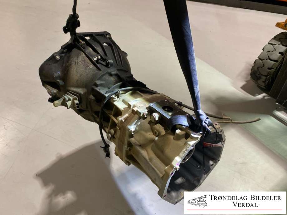 Girkasse manuell til Toyota Hilux 2006-2011  (330300K260|)