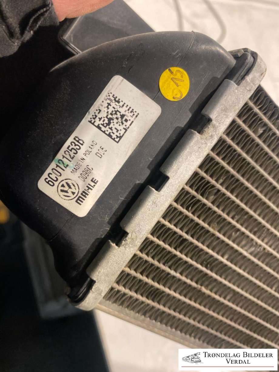 Radiator (manuell gir) til Škoda Rapid 2012-2019 (6C0121253B|)