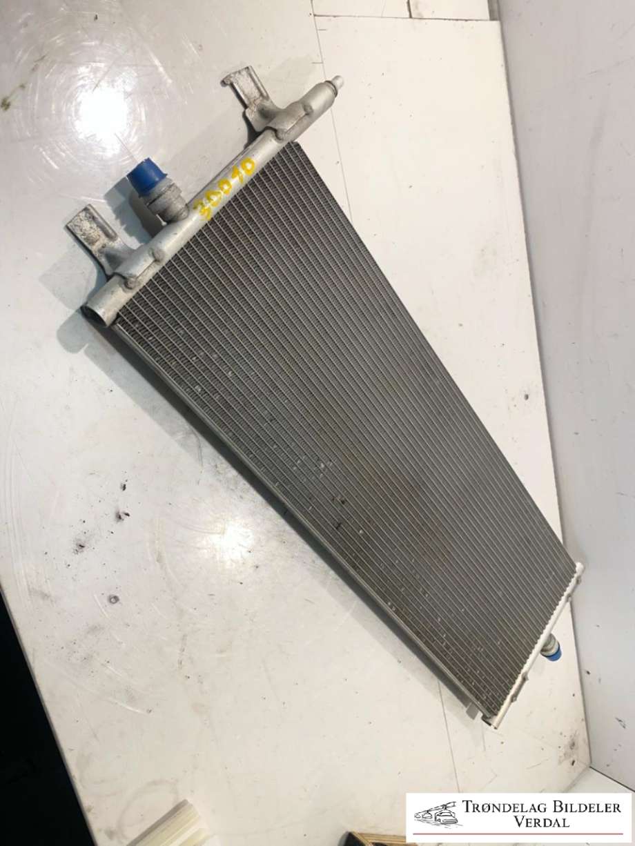 Radiator (automat gir) til BMW 2-Serie, Active/Gran Tourer 2014-->> (F45/F46) (F45/F46) (17117634563|)
