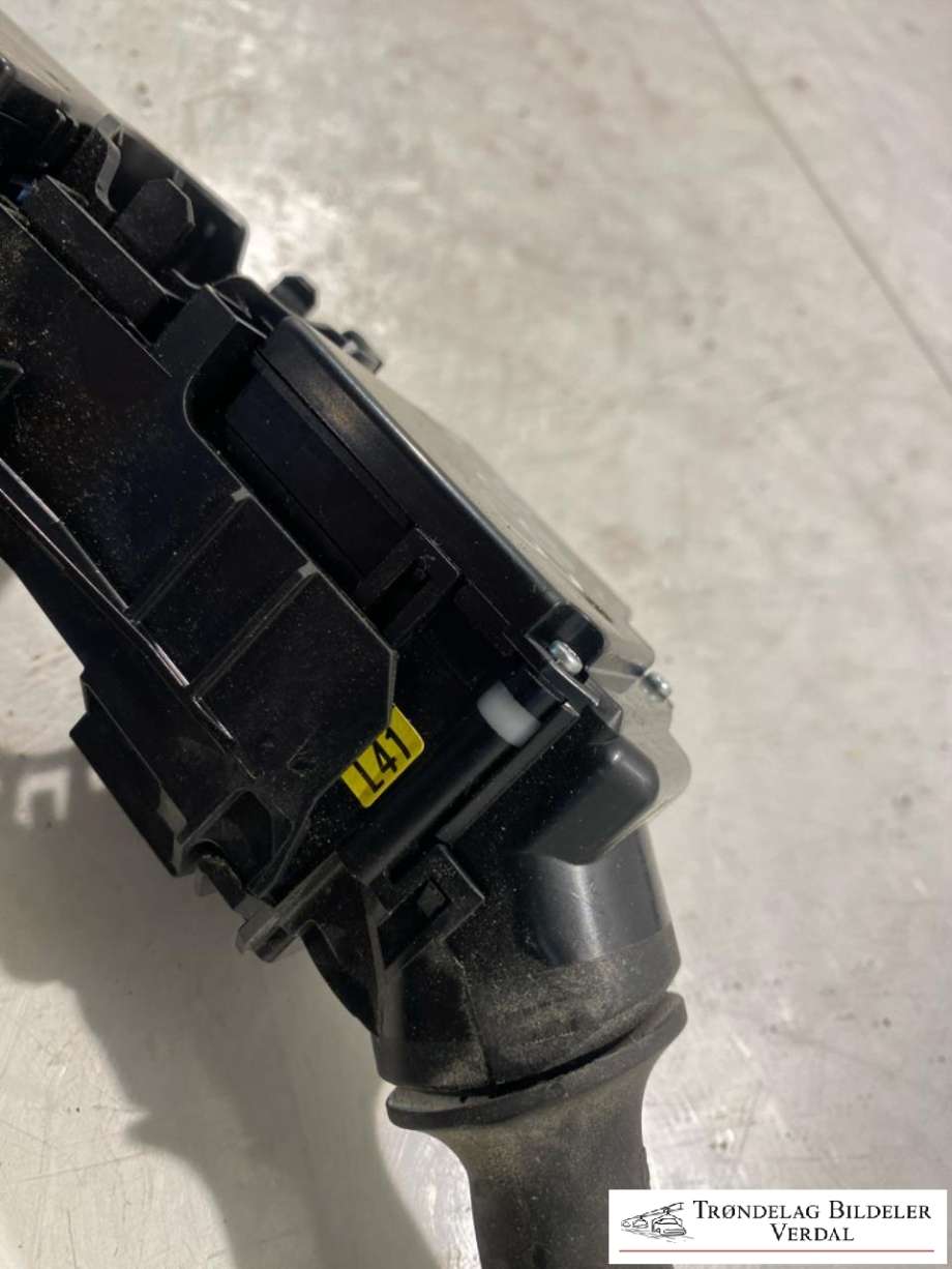 Bryter combi til Toyota RAV4 2016-2019 (Type IV, Fase 2)  (3325017F744|)