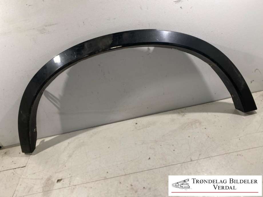 Hjulbuelist høyre bak til BMW X3, 2010-2017 (F25) (F25) (8050458)