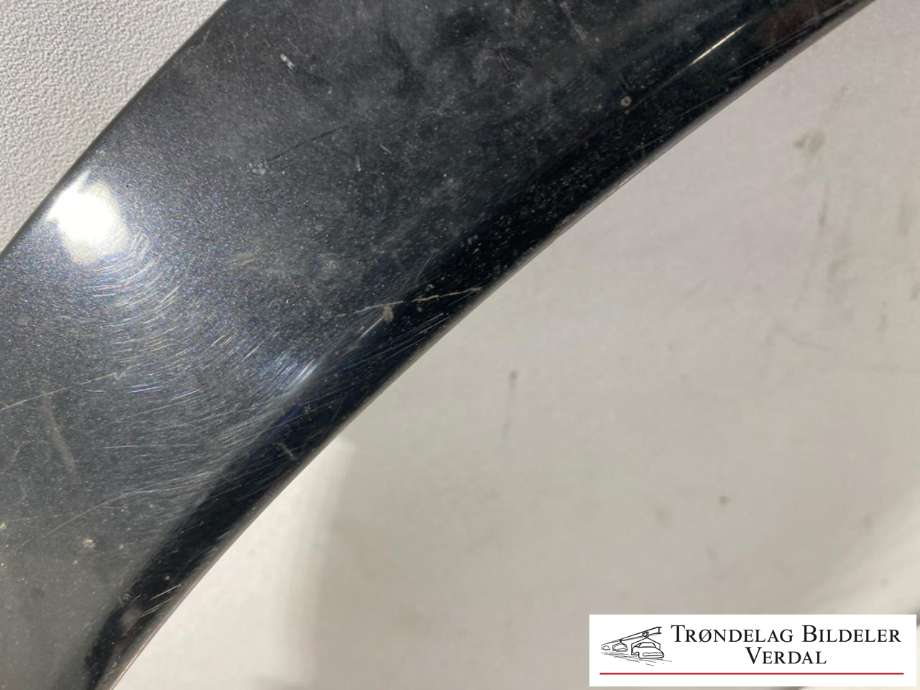 Hjulbuelist høyre bak til BMW X3 2010-2017 (F25) (F25) (8050458|)