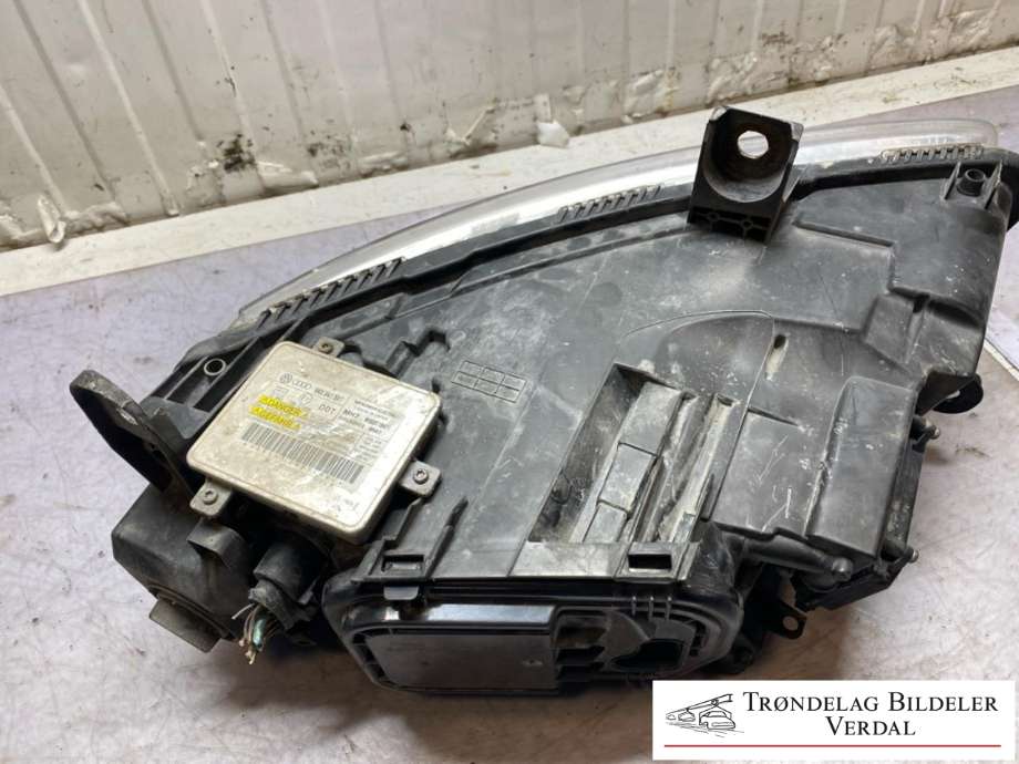 Frontlykt høyre xenon til Audi A6 2008-2011 (Type III, Fase 2) (C6) (C6) (4F0941004|4F0941329D|4K0941597)