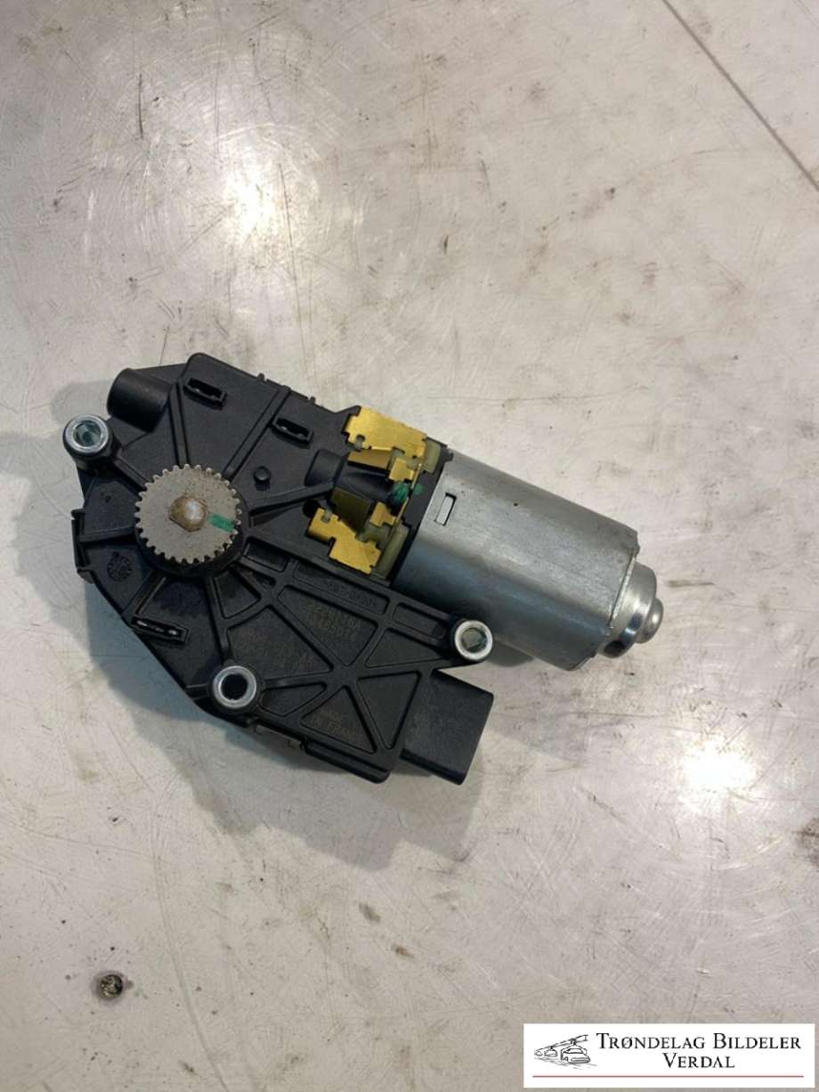 Baklukeåpner motor til Hyundai Tucson 2015-2020  (|P/N)