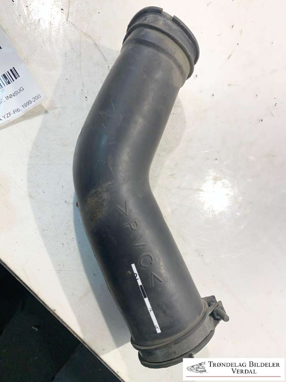 Luftslange innsug til MC Yamaha YZF-R6 1999-2002  (|P/N)