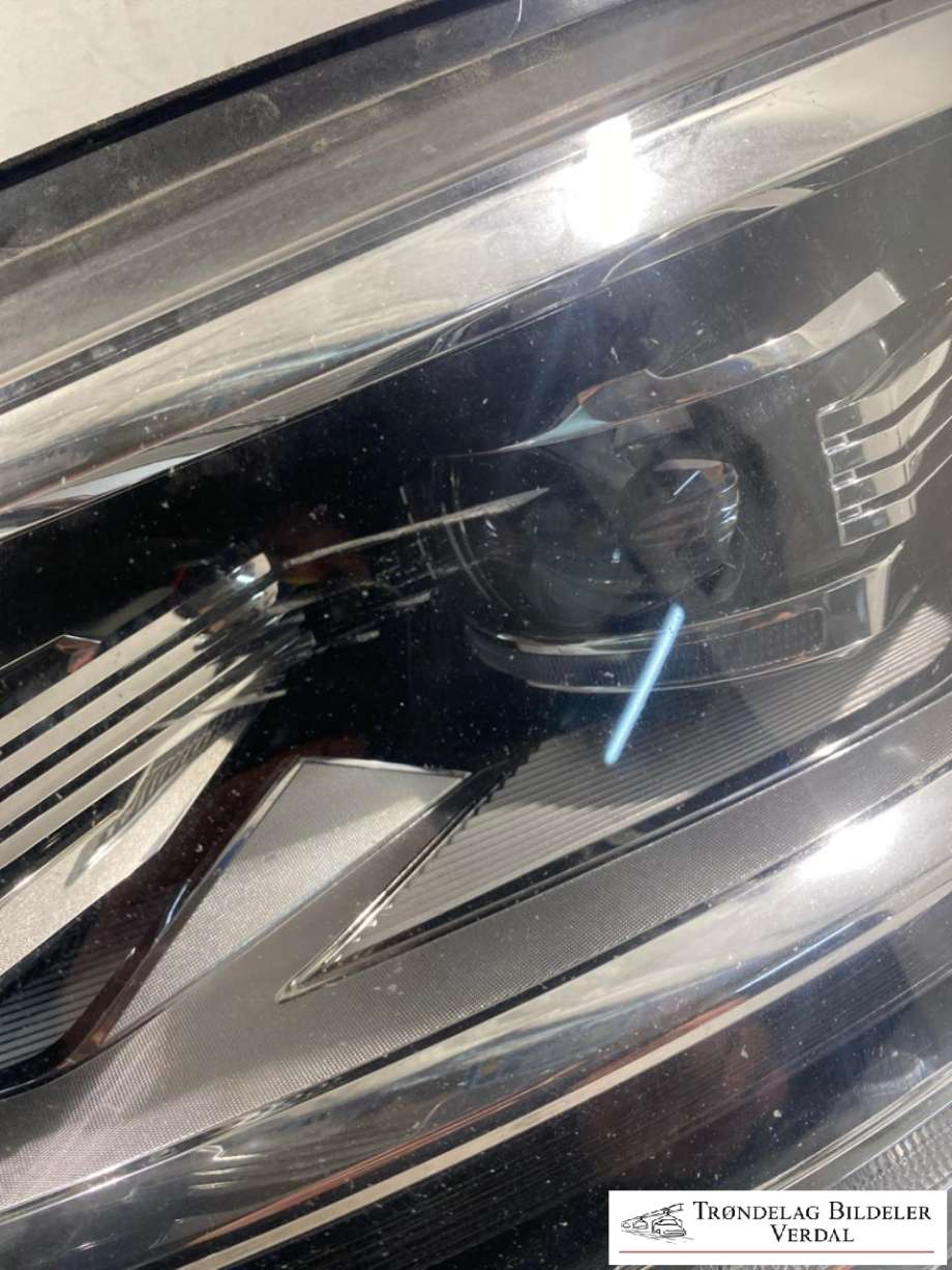 Frontlykt venstre full-LED til VW Transporter / Caravelle 2019-->> (T6.1) (T6.1) (7E1 941 773|)