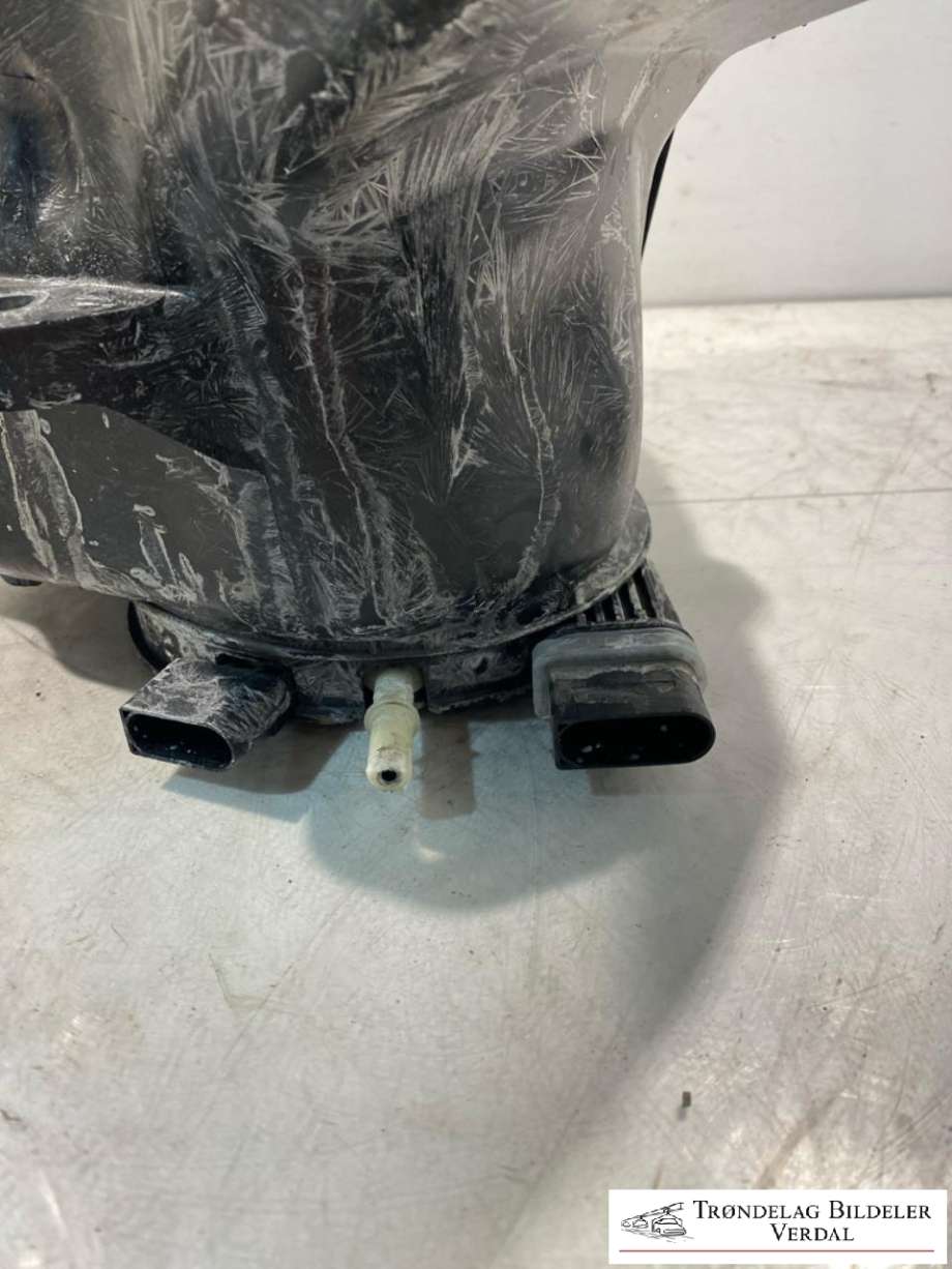 AdBlue tank til VW Caddy 2015-2020 (Type III, Fase 3) (2K5131877|2K5131965|)