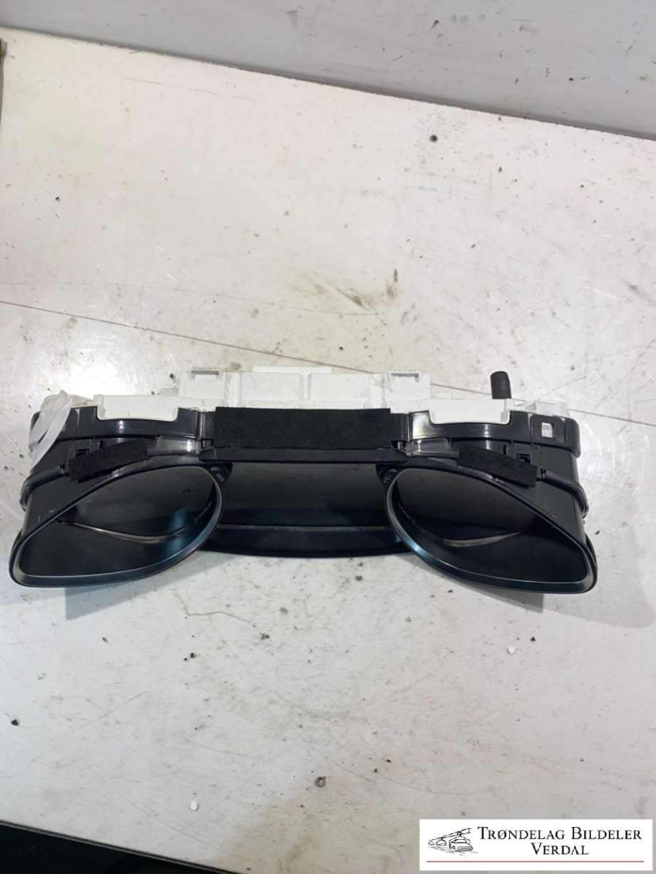 Instrumentpanel til Peugeot 308 2013-2021 (Type II)  (9811112280|)