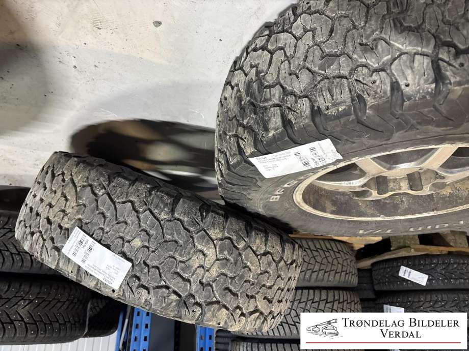 Hjulsett aluminium vinter til Toyota Hilux 2012-2016 (BF ALLT|285/70R17|DOT: 1018|DYBDE: 7MM)
