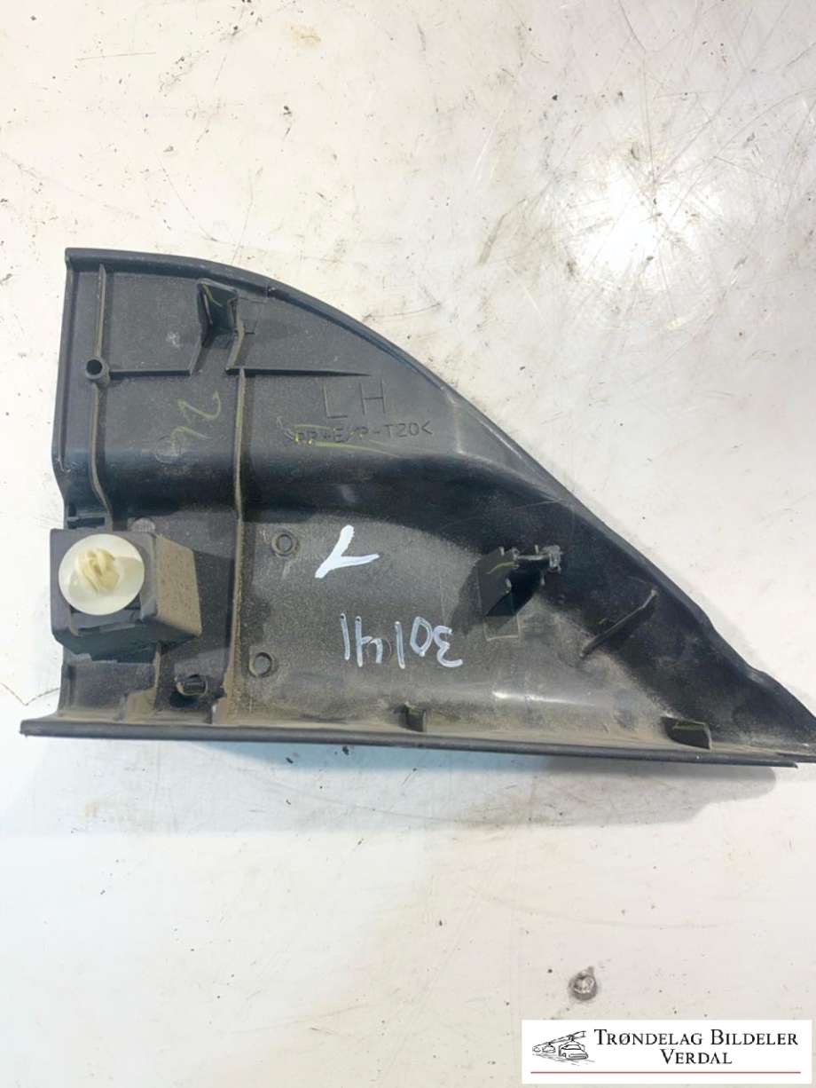 Dashbord diverse til Toyota Hilux 2006-2011  