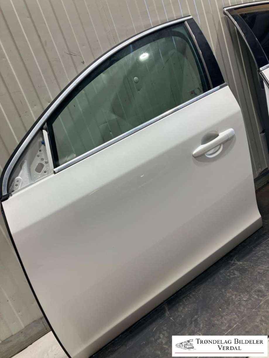 Dør venstre foran til Volvo V60/V60 CC 2013-2018 (Type I, Fase 2) (32291064|)