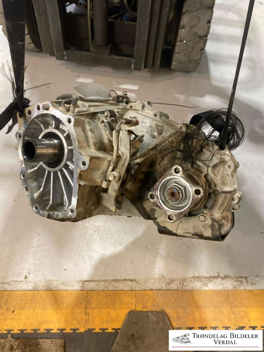 Girkasse 4WD fordelingskasse til Isuzu D-Max, 2012-2017 (Type II, Fase 1)  (8981969350)