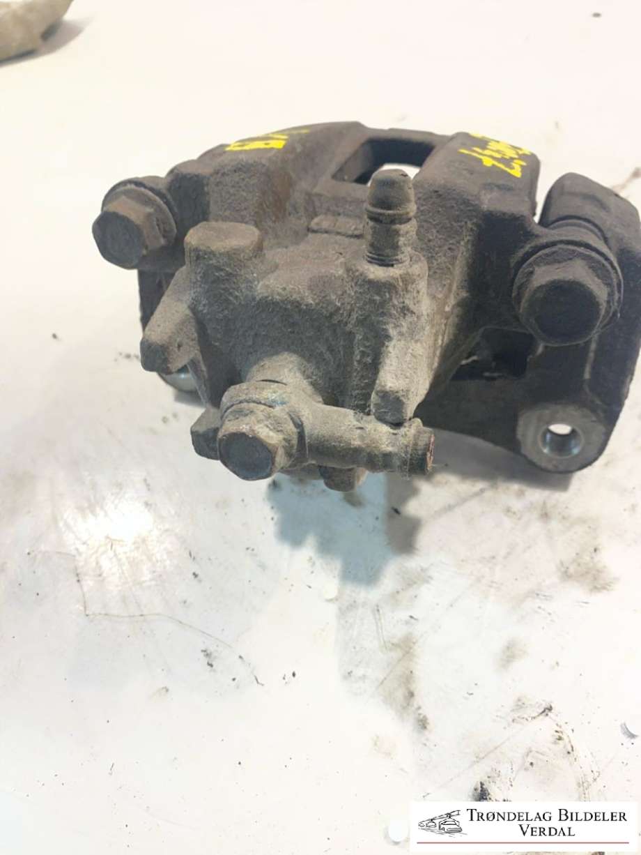 Bremsecaliper venstre bak til Mitsubishi Pajero 2016-2019 (Type IV, Fase 2)  