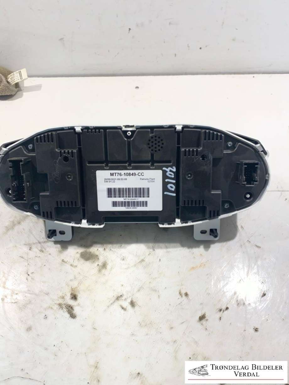 Instrumentpanel til Ford Transit Courier 2018-2023 (Type I, Fase 2)