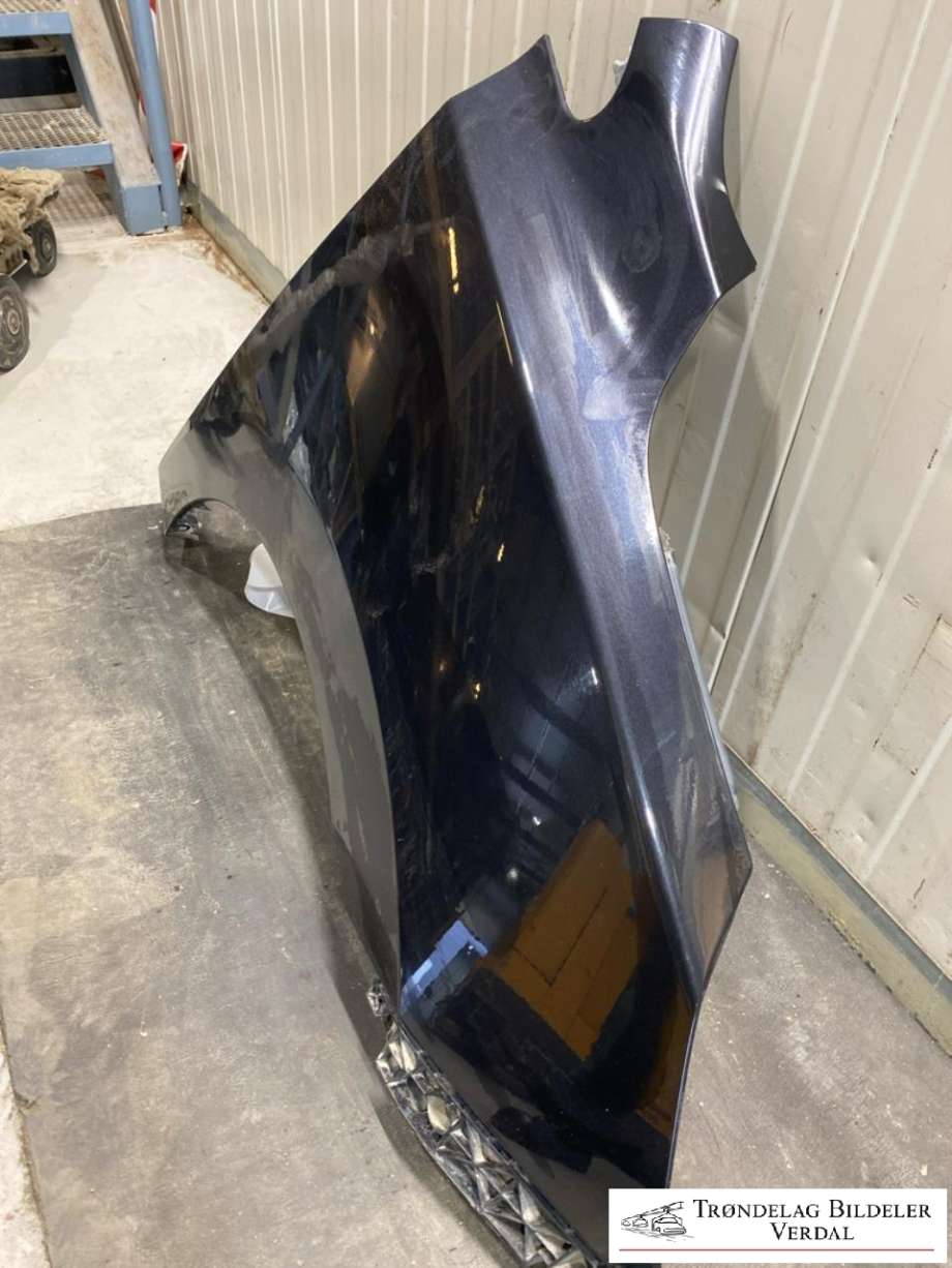 Skjerm høyre foran til Hyundai Ix35 2010-2015 (|YTTERFARGE: BLACK PEARL)